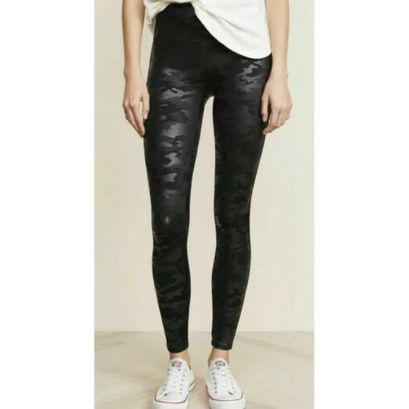 Spanx Faux Leather Matte Black Camo High Rise Leggings Shape Full Length Small - Picture 1 of 7
